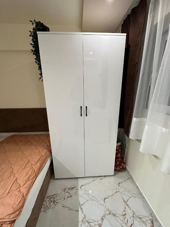 Apartment Blue Star #4 *